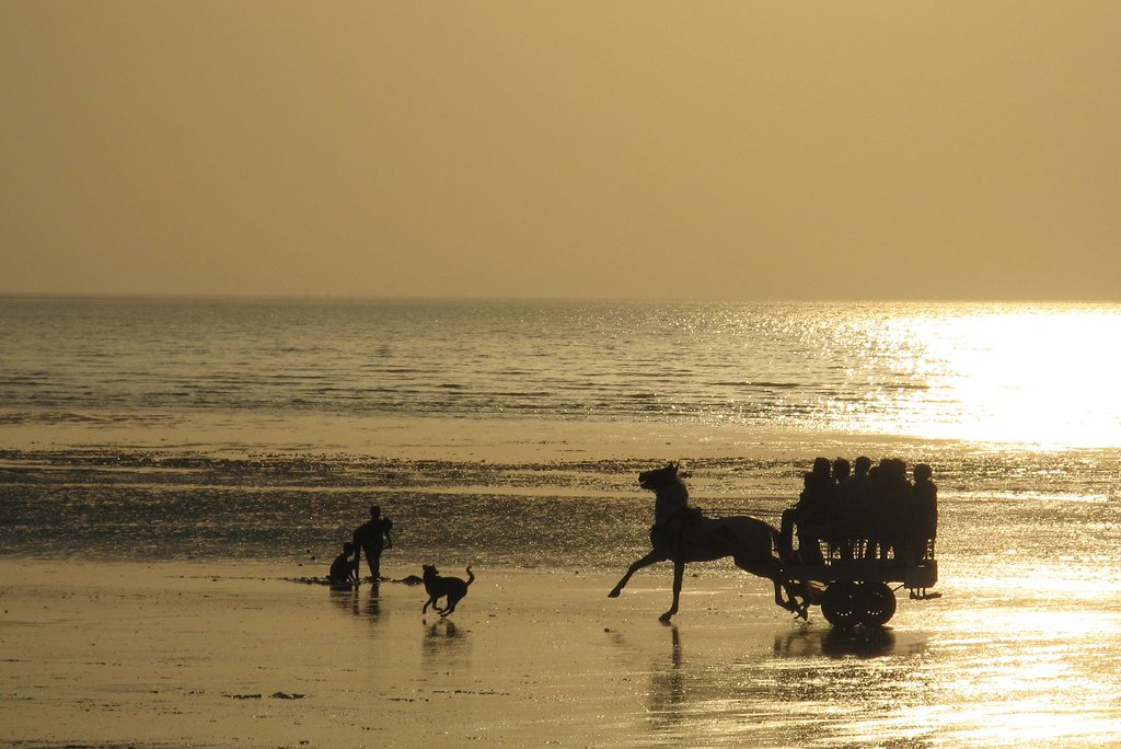 Scenic view of Jampore Beach, Daman & Diu