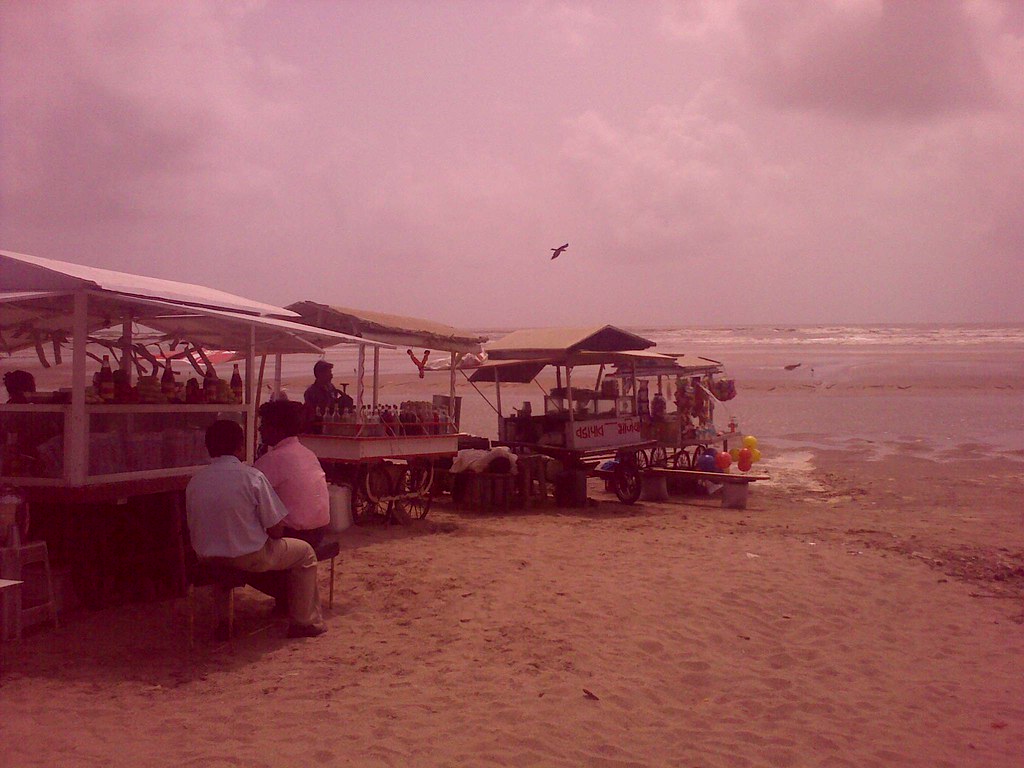 Scenic view of Aksa Beach, Mumbai