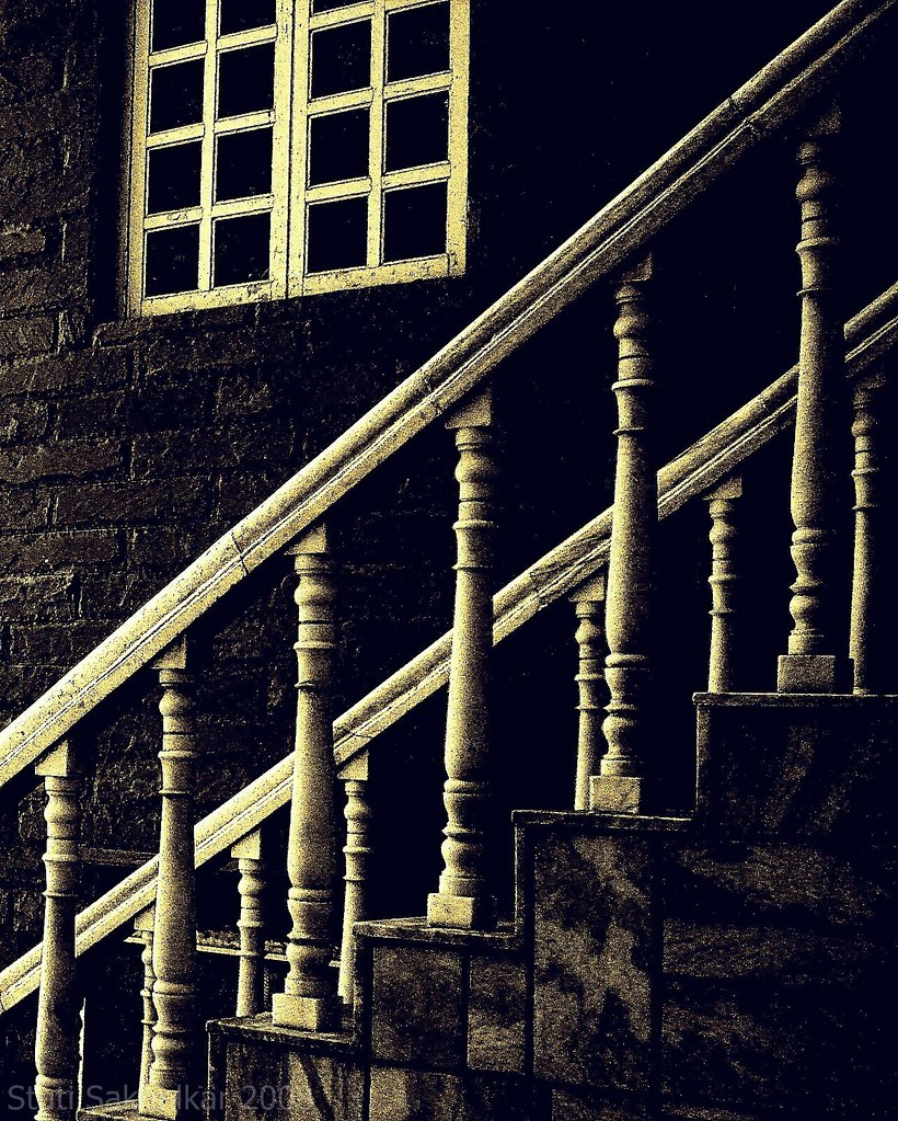 Main Sanctum in Mahalakshmi Temple Mumbai, Mumbai