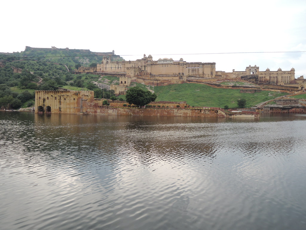 Scenic view of Sai Baba Temple Daman, Daman & Diu