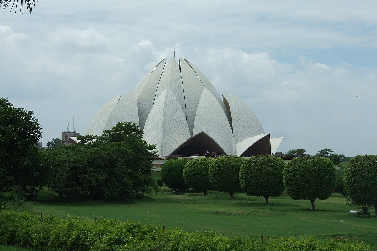 Scenic view of Nagueshi Temple, Goa