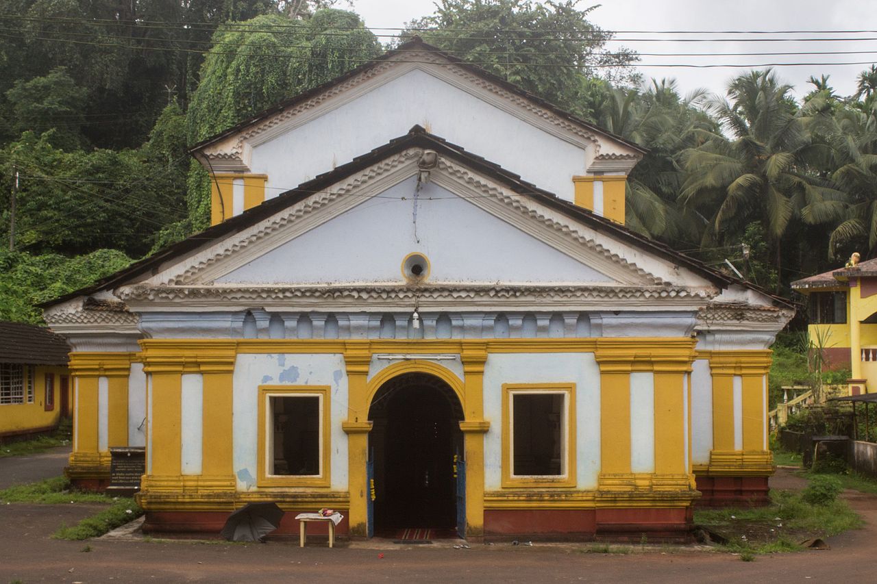 River Ghats in Saptakoteshwar Temple