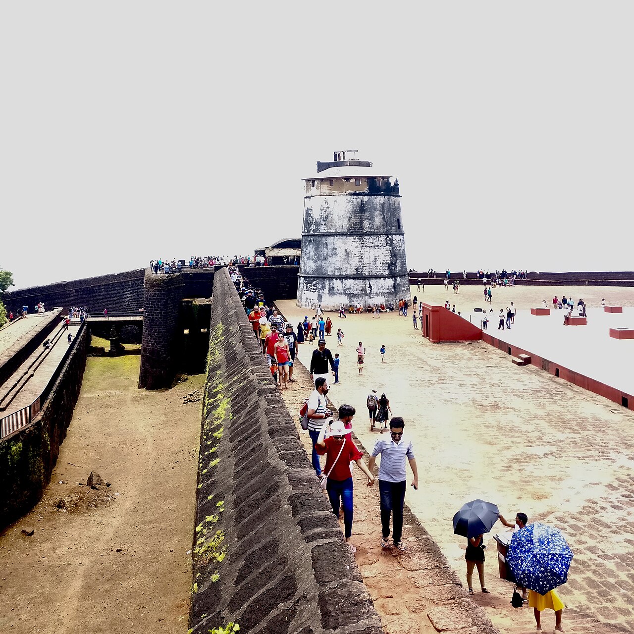 Fort Aguada Base in Sinquerim Beach