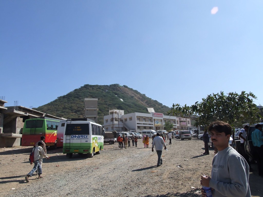 Meshwo River Ghat in Shamlaji Temple