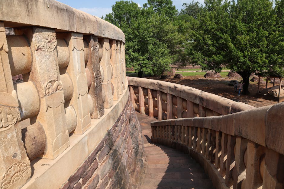 Ashoka Pillar — Mumbai to Sanchi trip