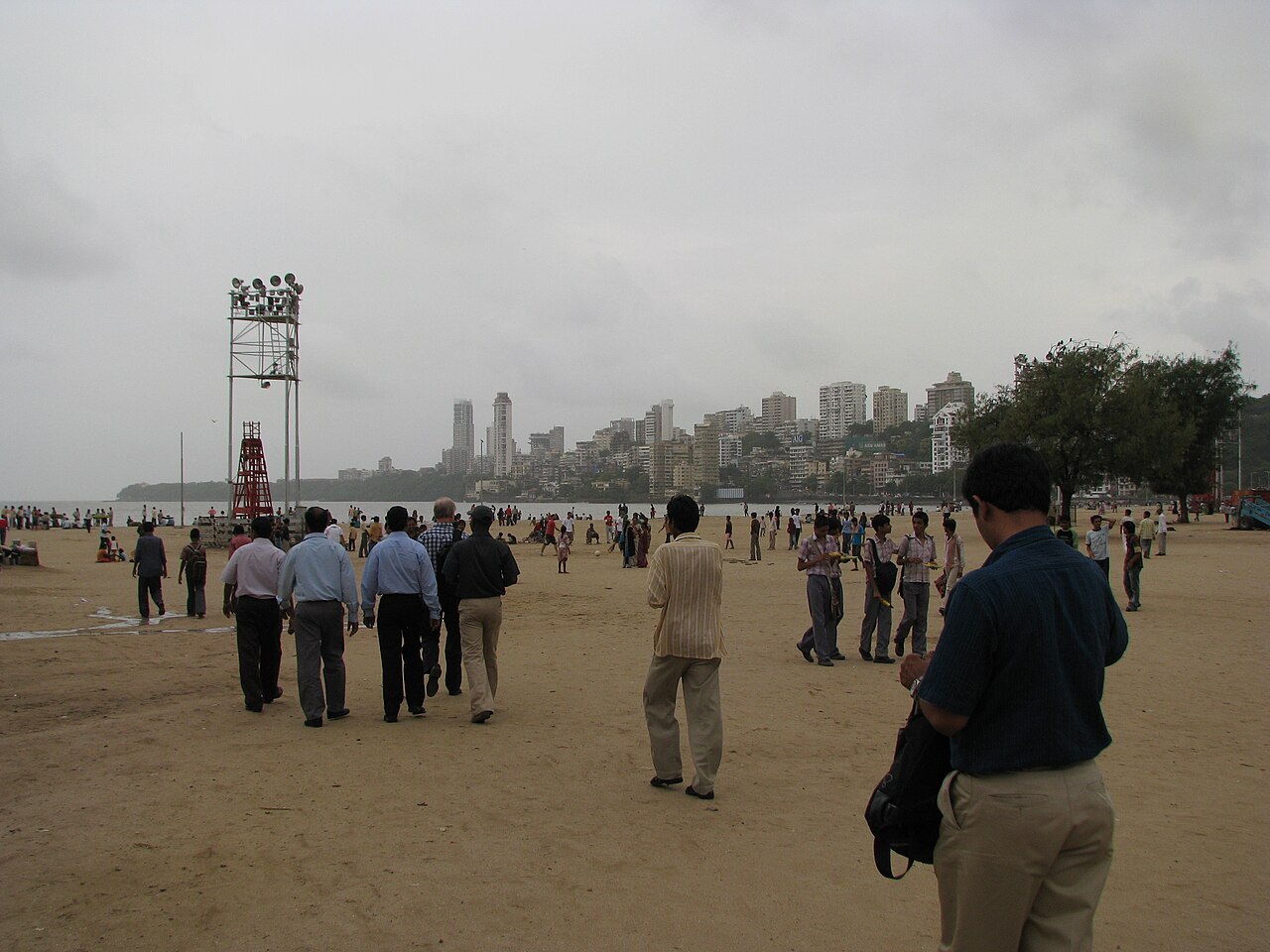 Wilson College — Mumbai to Chowpatty Beach trip