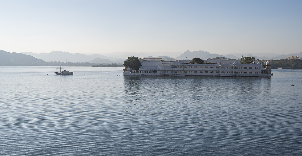 Taj Lake Palace in Lake Pichola, Rajasthan