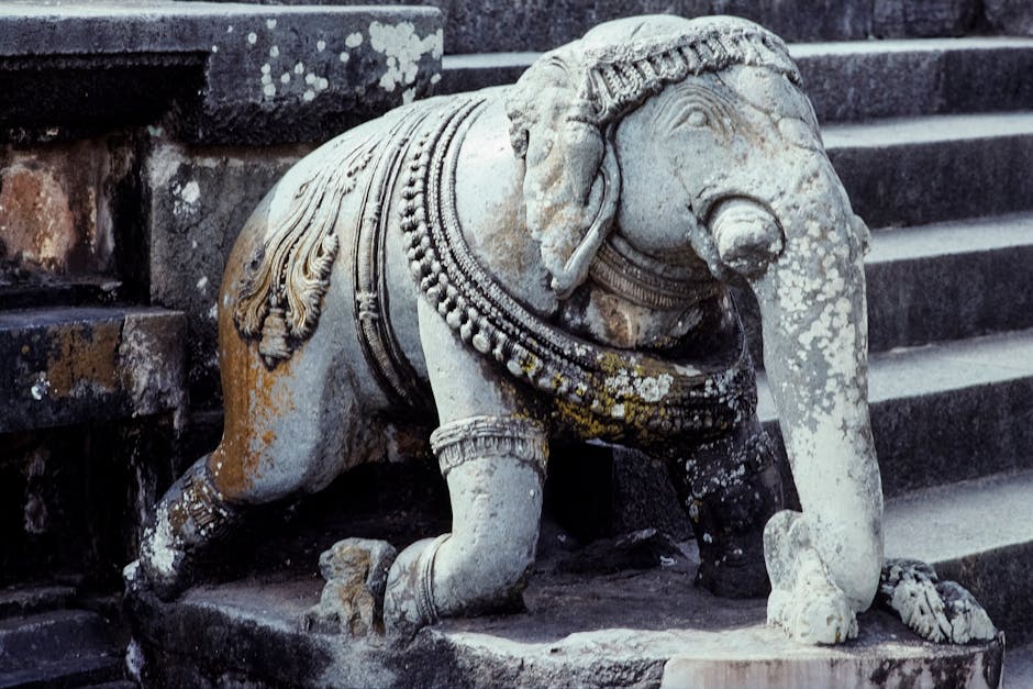 Ranakpur Jain Temple — popular tourist destination in Rajasthan