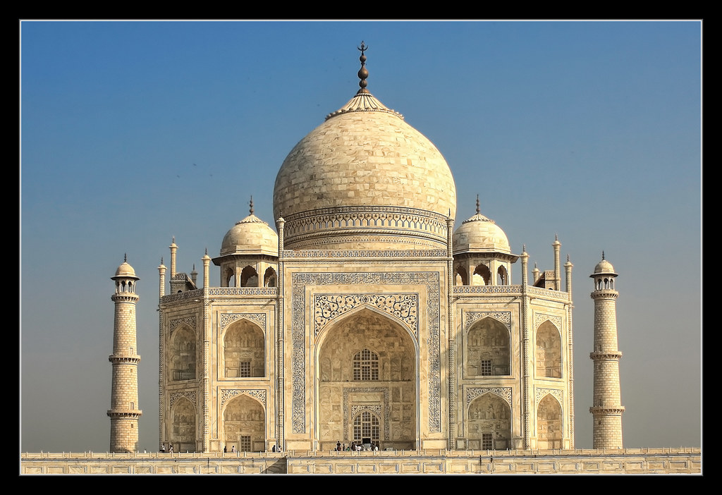 Agra - Taj Mahal — popular tourist destination in Uttar Pradesh