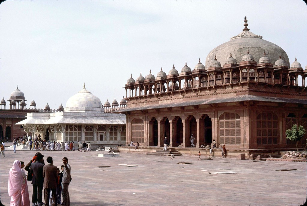 Panch Mahal — Mumbai to Fatehpur Sikri trip